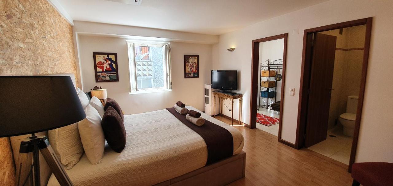Casa Do Criativo Bed&Breakfast Almada Extérieur photo