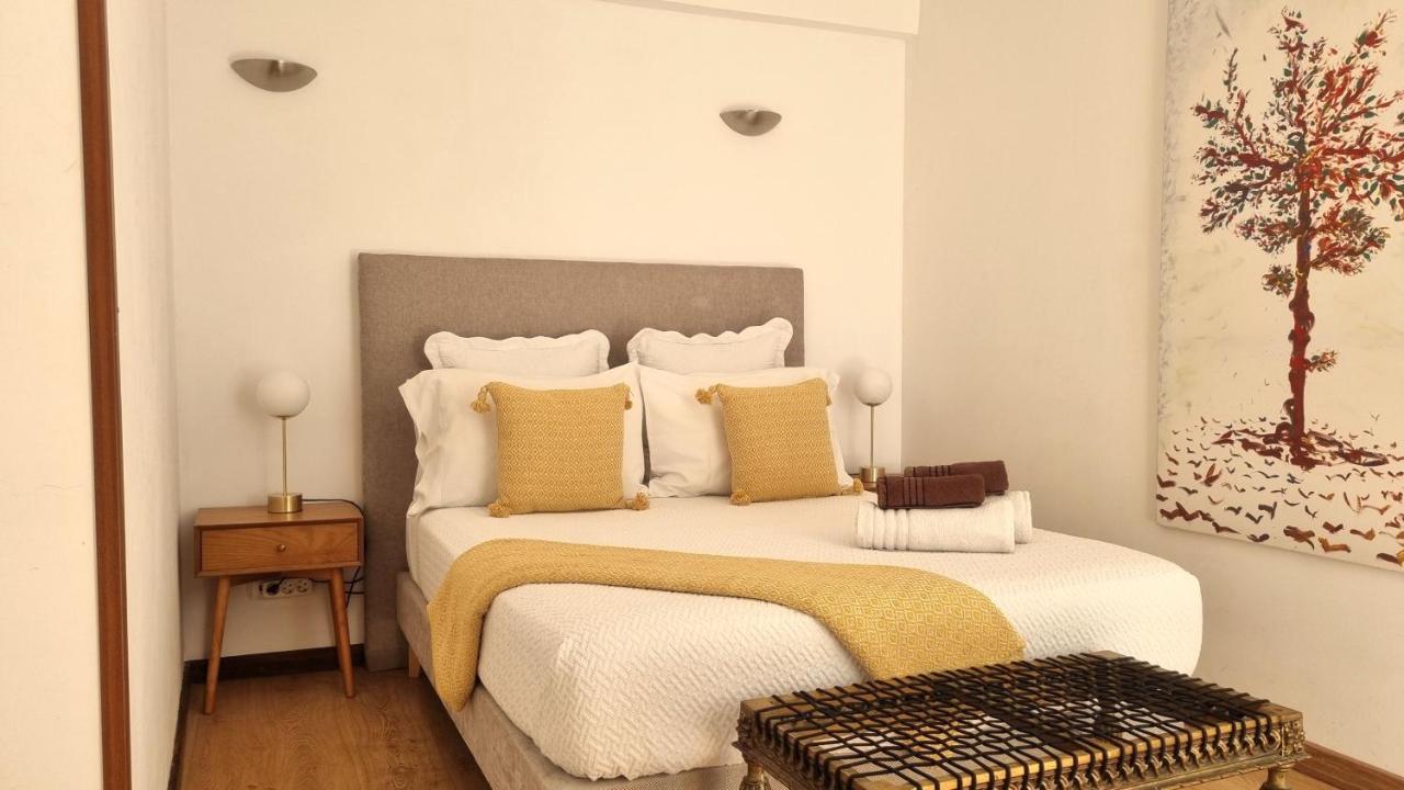 Casa Do Criativo Bed&Breakfast Almada Extérieur photo